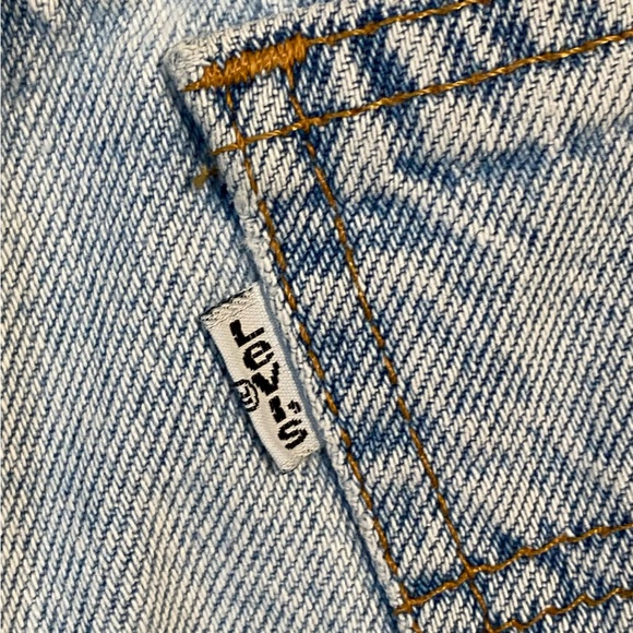 Vintage High Waisted Levi’s Shorts - Picture 3 of 6